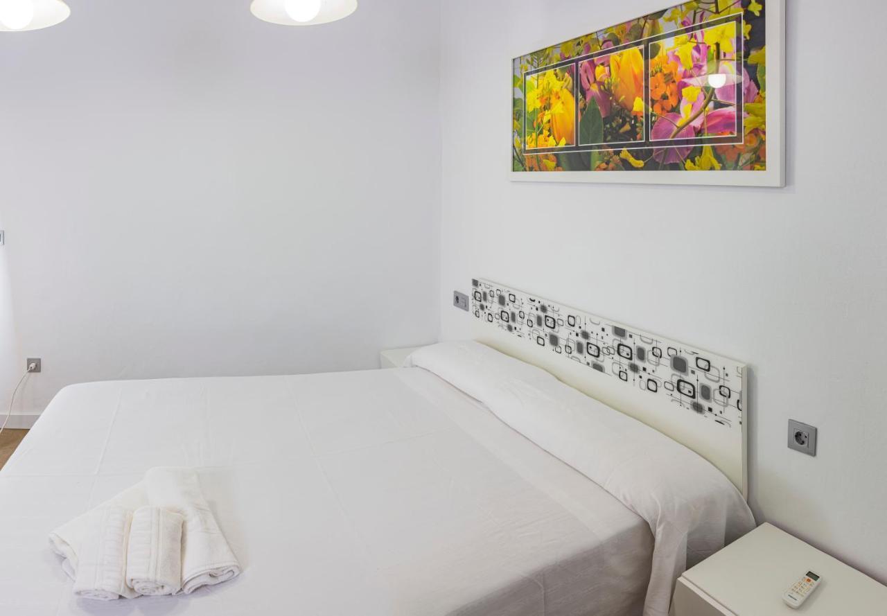 Apartment Triana Siviglia Esterno foto